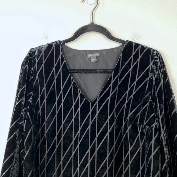 Ann Taylor Geo Velvet V-Neck Top Burnout Blouse‎ Office Whimsygoth Size Small - Picture 3 of 10